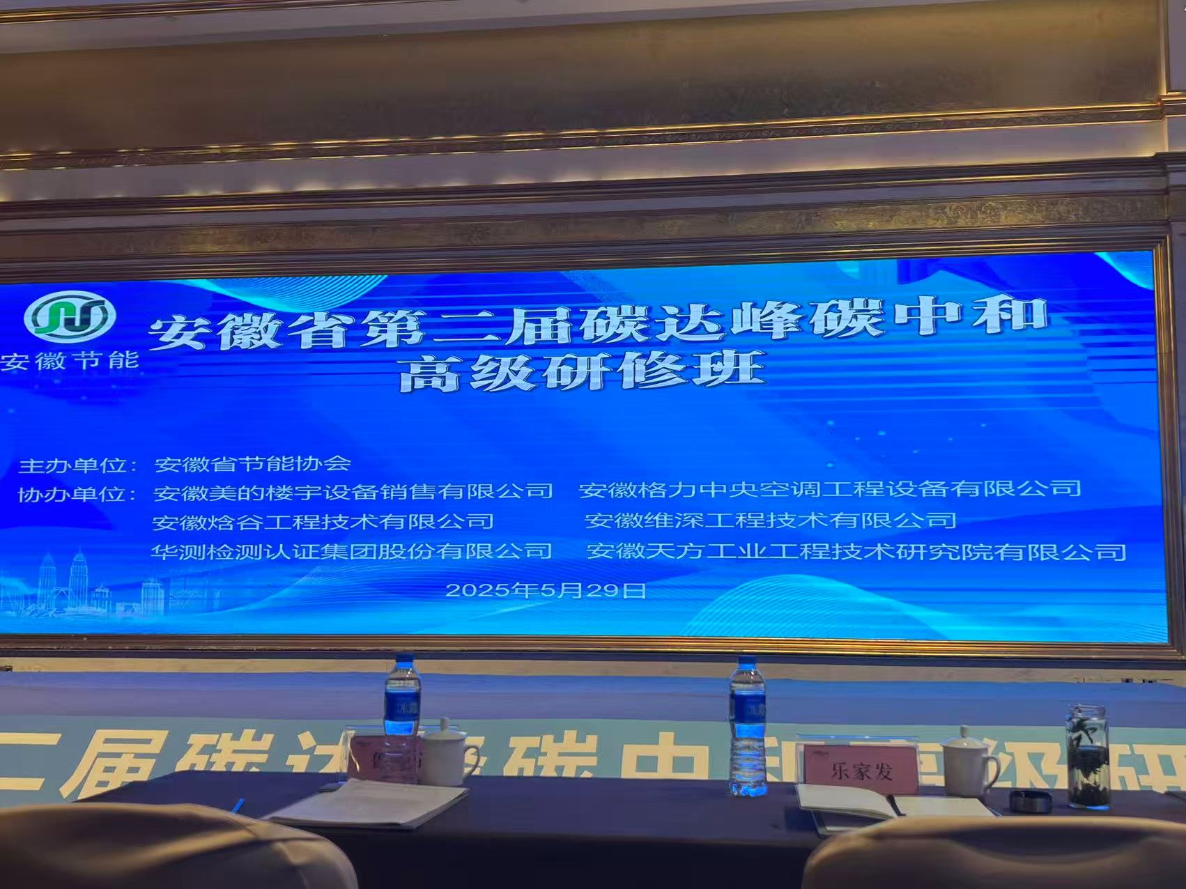 6c3bcf427deee4a181b31bcbe9c088a.jpg